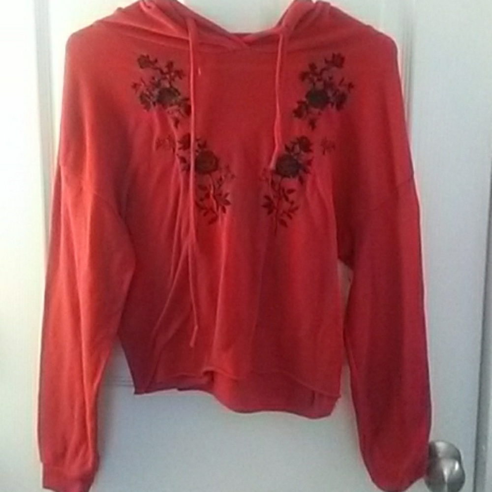 Rue21 womens medium cropped hoodie